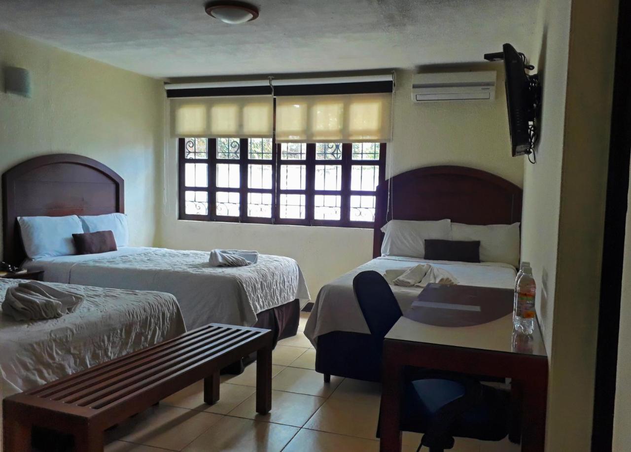 Kal Nawi Hotel San Salvador Esterno foto