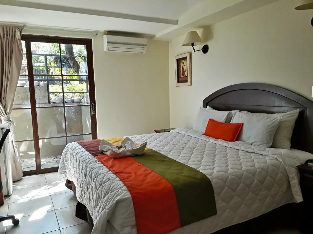 Kal Nawi Hotel San Salvador Esterno foto