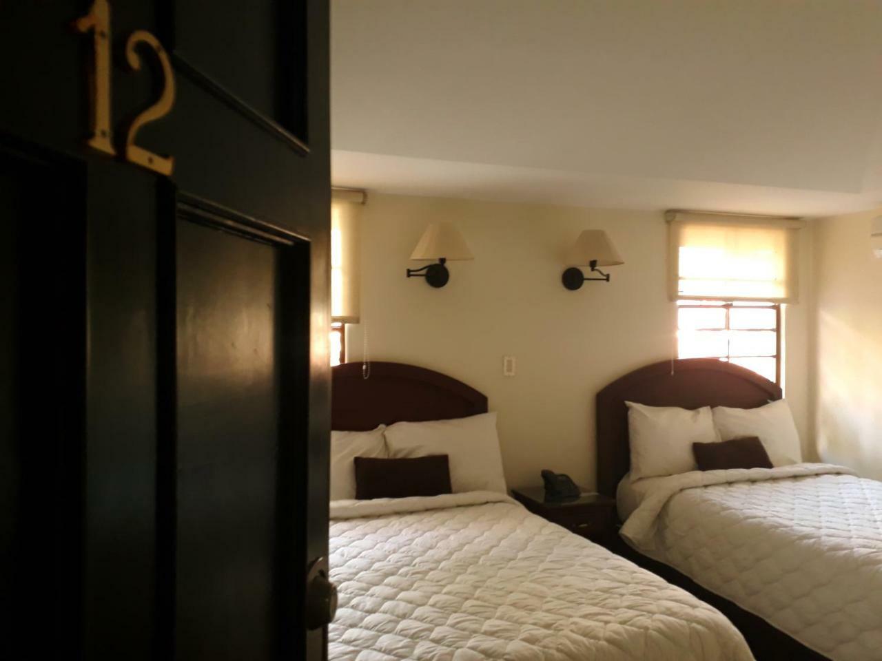 Kal Nawi Hotel San Salvador Esterno foto