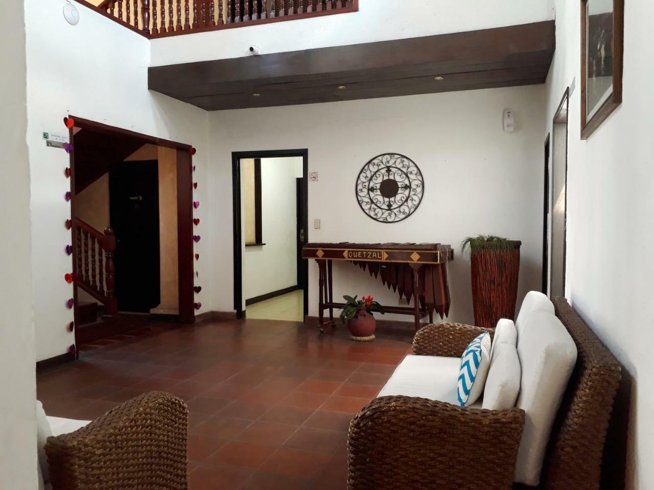 Kal Nawi Hotel San Salvador Esterno foto